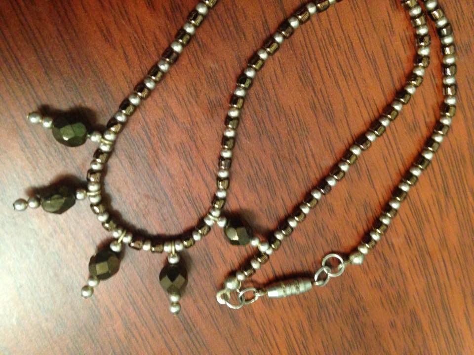 14 1/2" Bronze and Silver Beaded Necklace