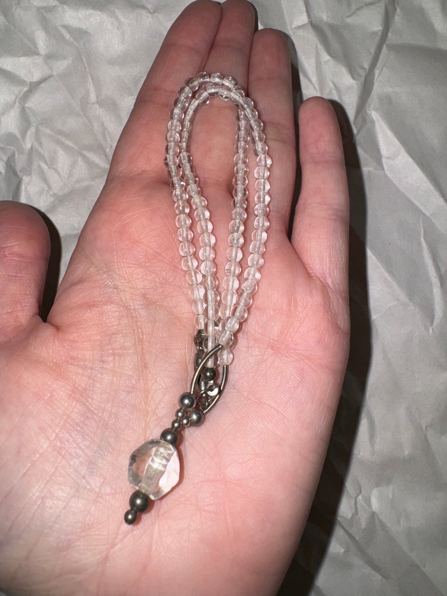 15 1/2" Clear and Silver Beaded Necklace