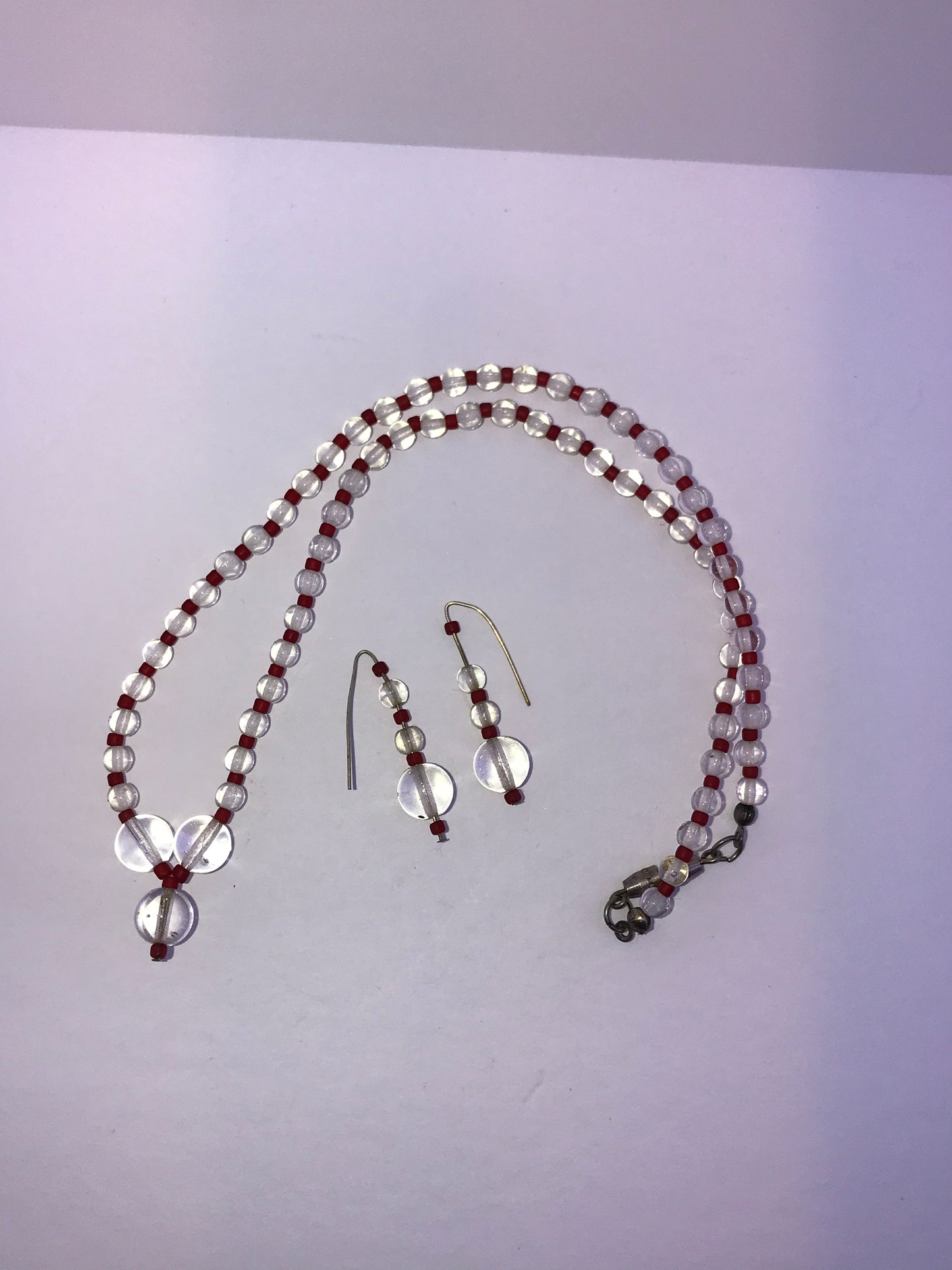 15 1/2" Clear Quartz And Red Seed Beads Necklace