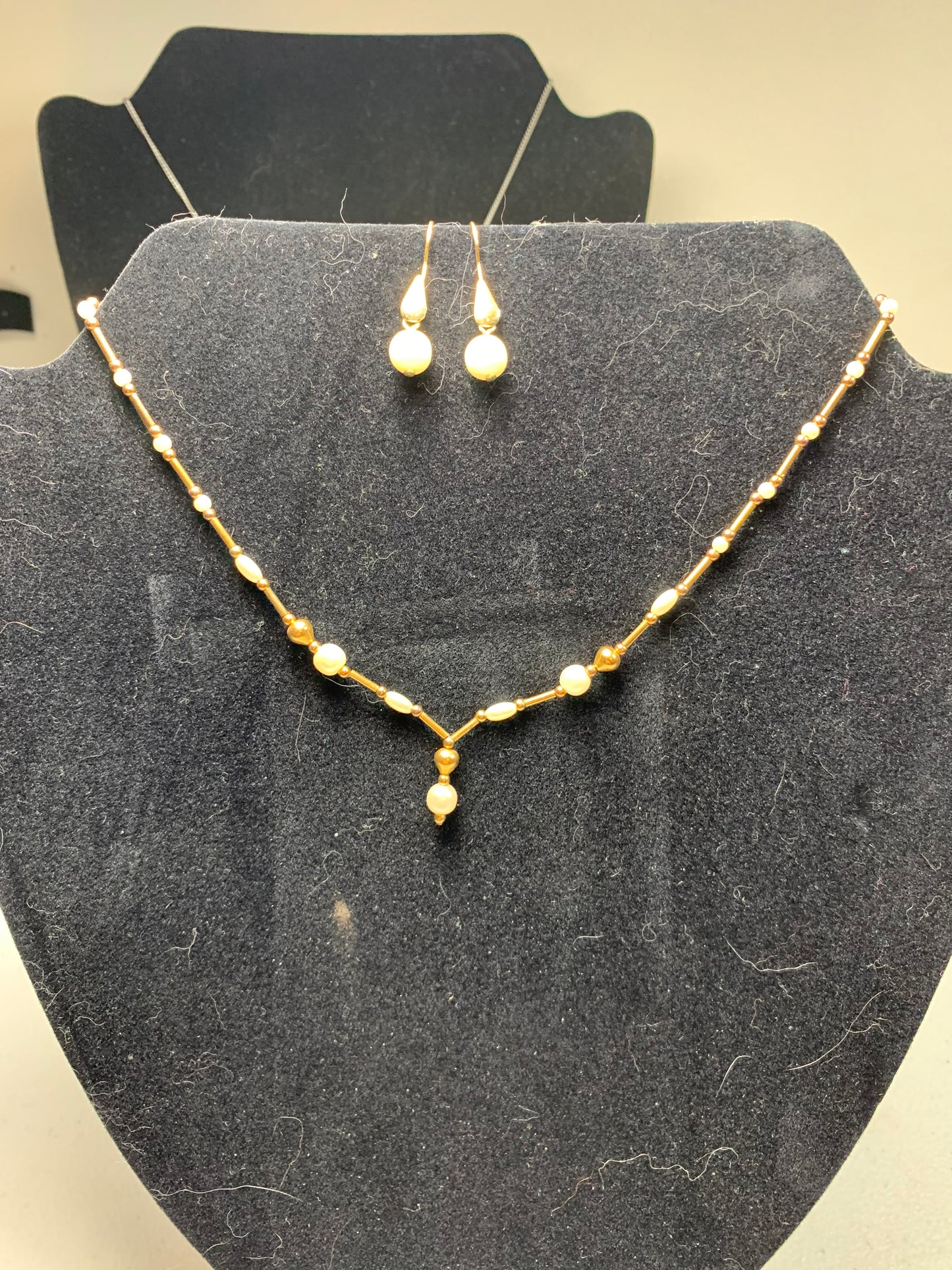 15" Gold and Pearl Necklace and Earring Set