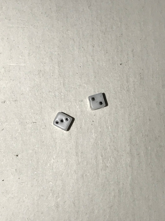 16 Gauge Black and White Dice