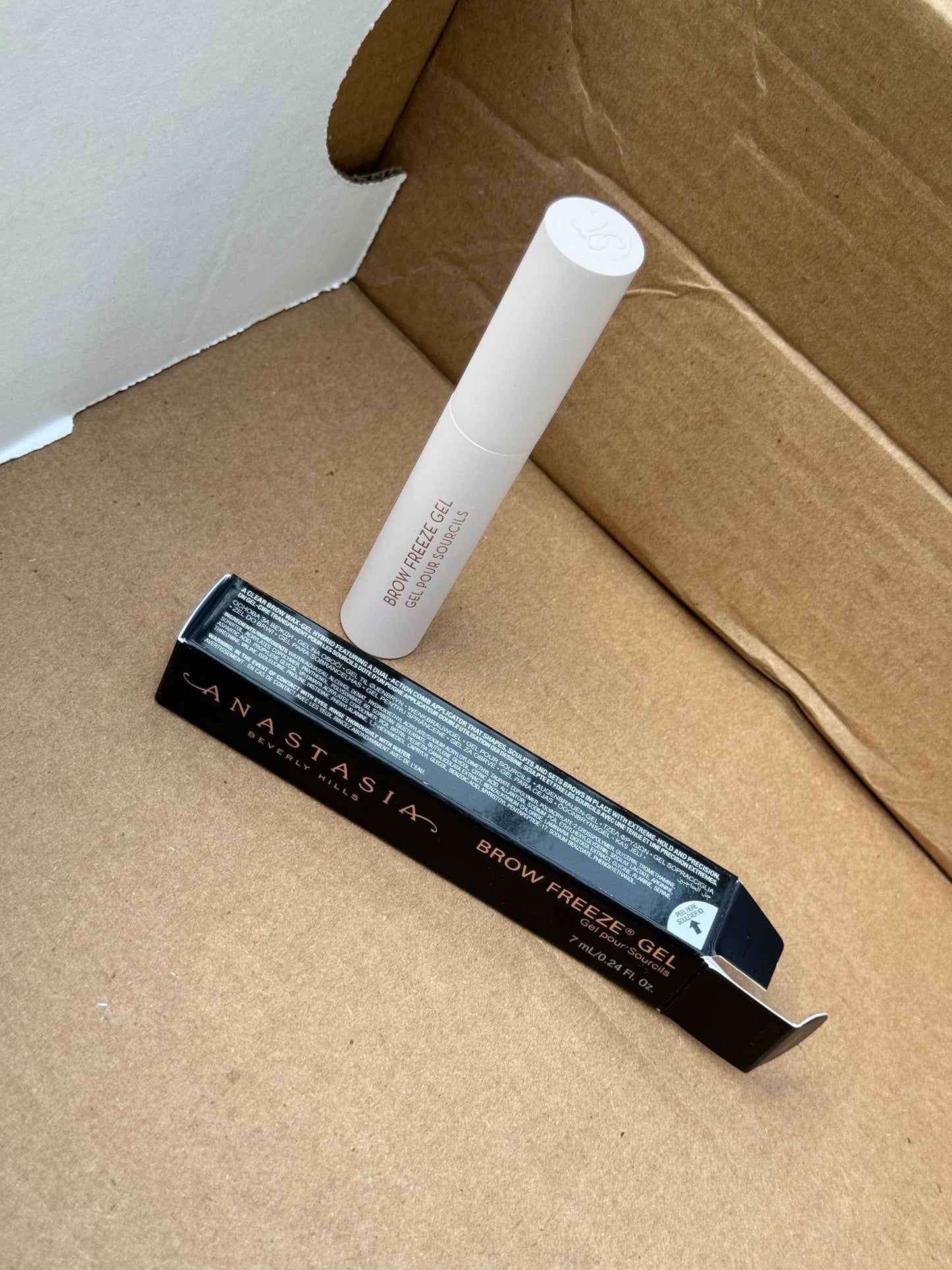 Anastasia Beverly Hills Brow Freeze Gel