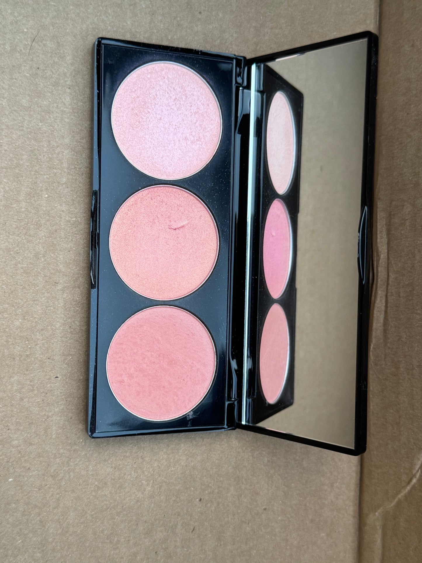 BETTY BOOP X IPSY Cheek To Cheek Blush Palette