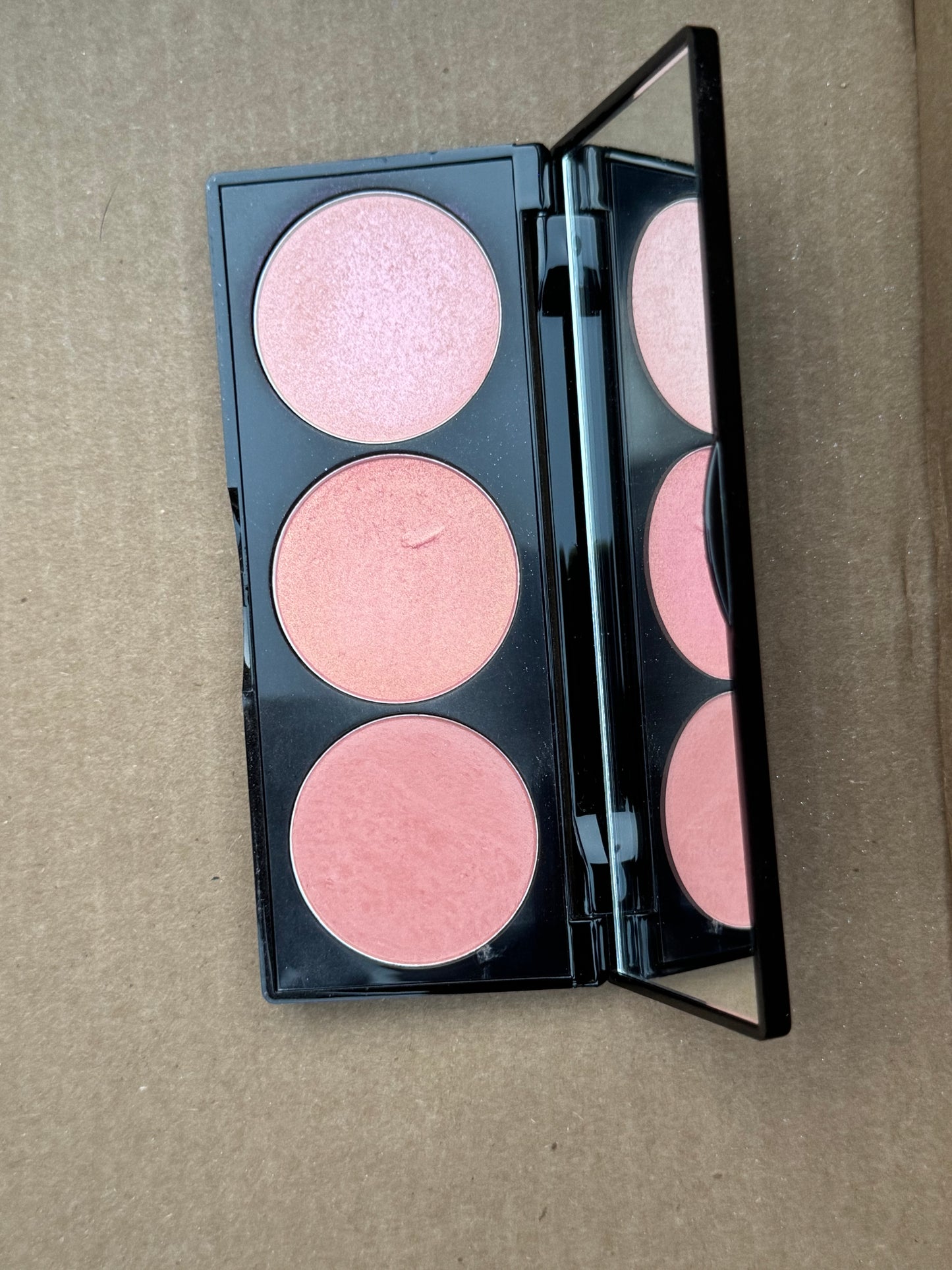 BETTY BOOP X IPSY Cheek To Cheek Blush Palette