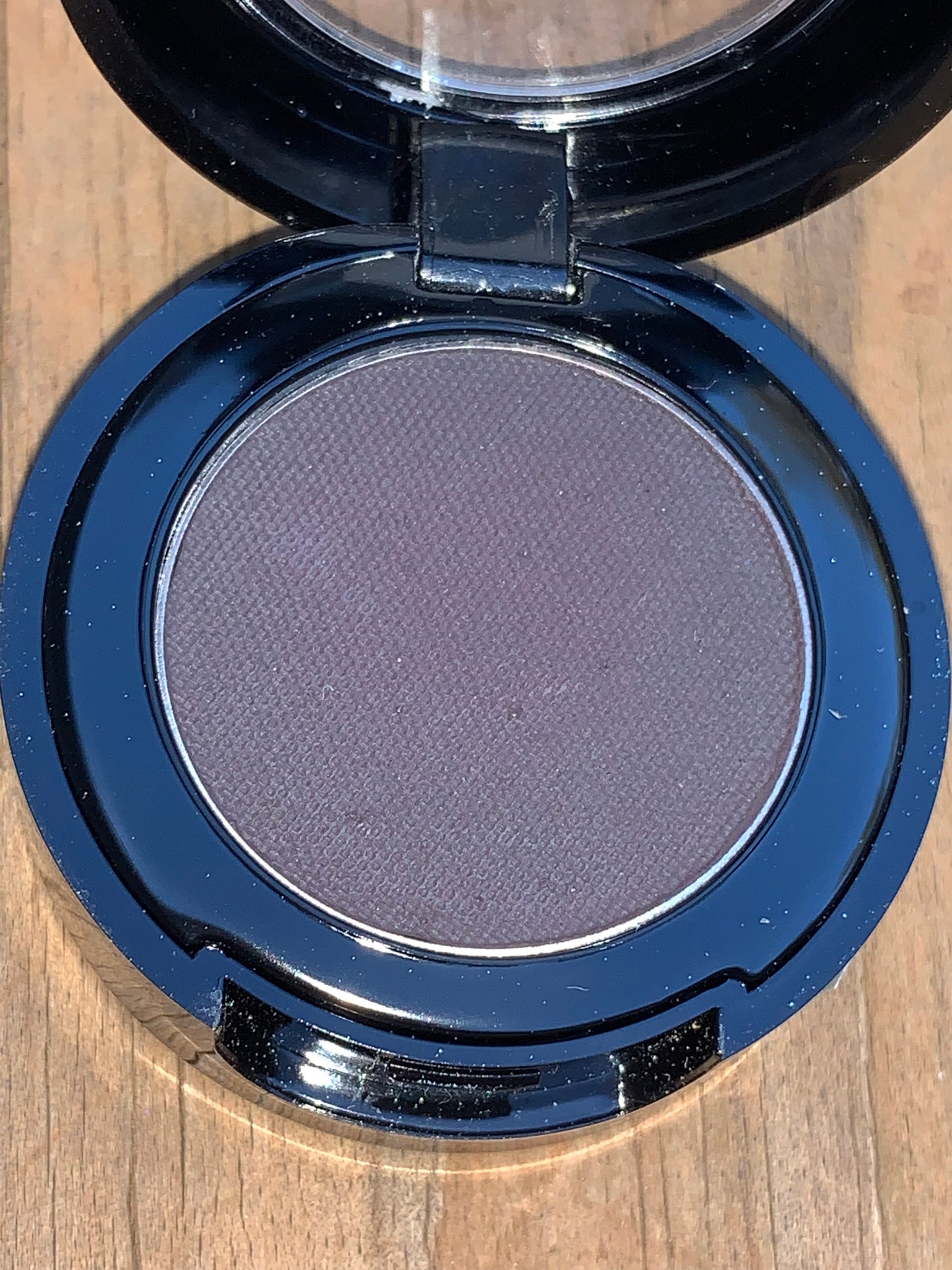 OSP Cosmetics Mid-Size Eye Shadow, in Nightshade