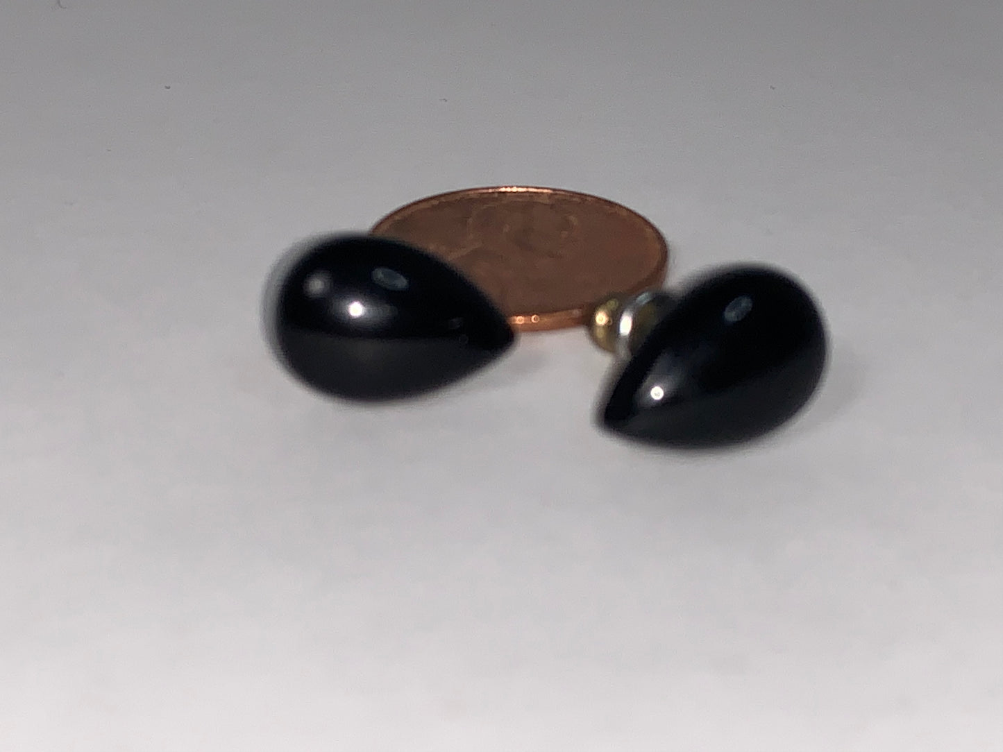 14 mm Teardrop 18ktgf Onyx Post Earrings