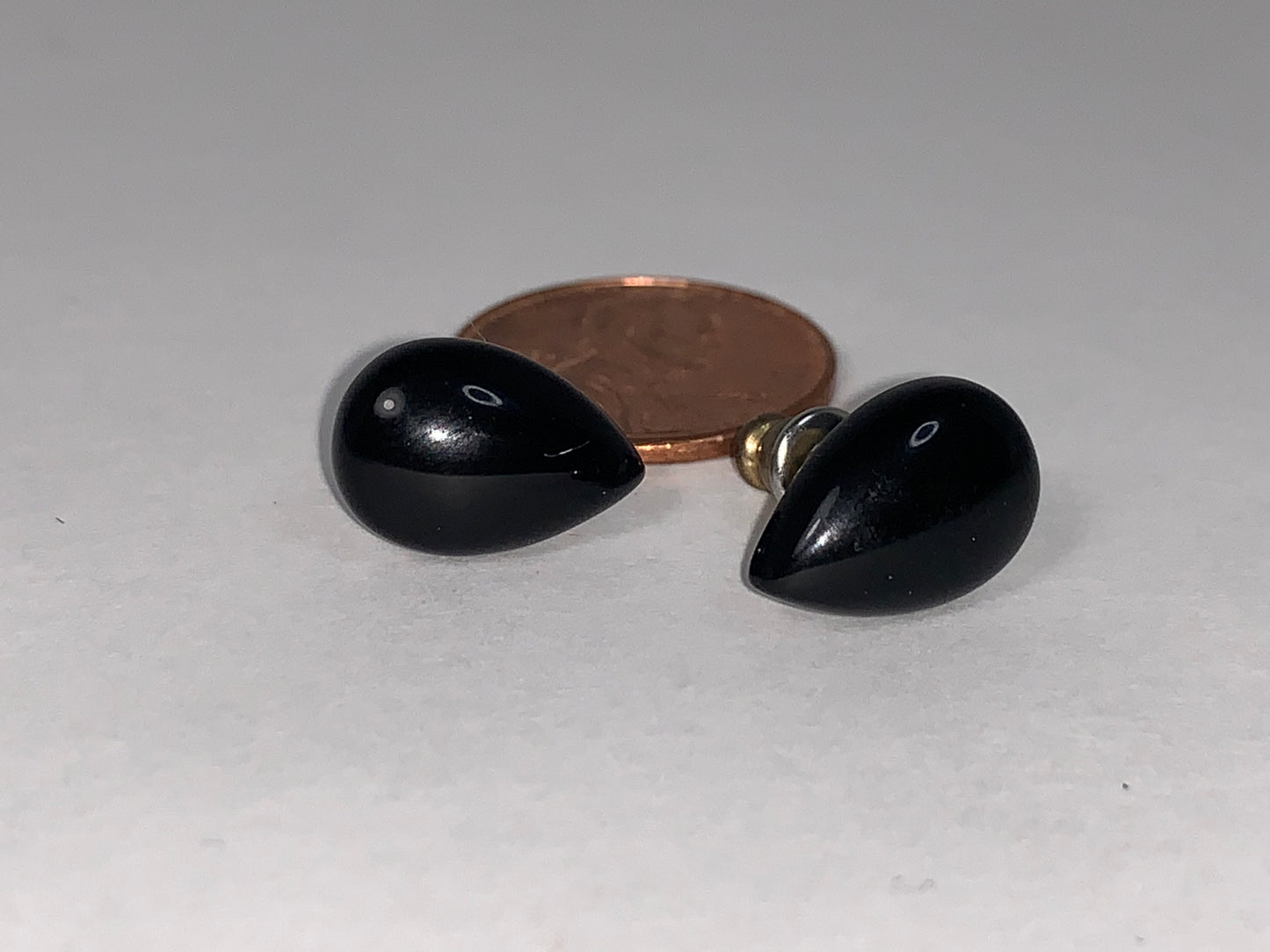 14 mm Teardrop 18ktgf Onyx Post Earrings