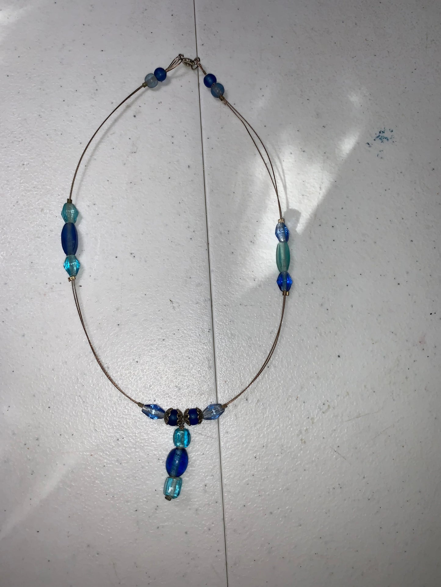 15 1/4" Blue Bead Necklace