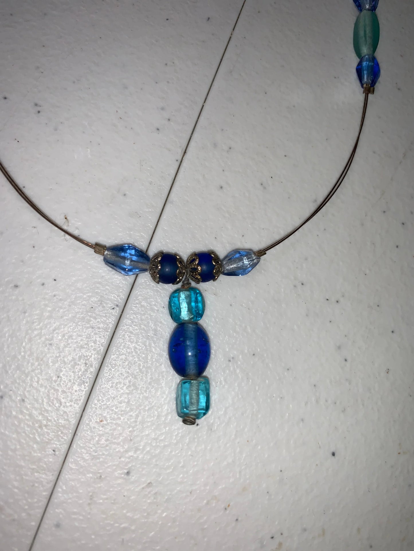 15 1/4" Blue Bead Necklace