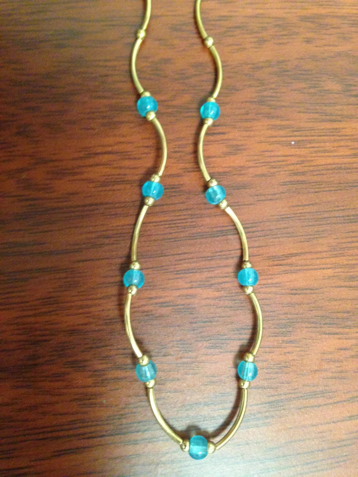 14 3/4" Blue Aquamarine And Gold Necklace